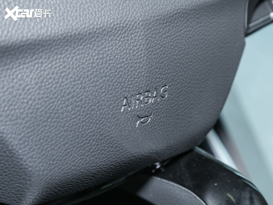 2021ͨMAXUS  EUNIQ 6 1.3T PLUG IN LITE (l)