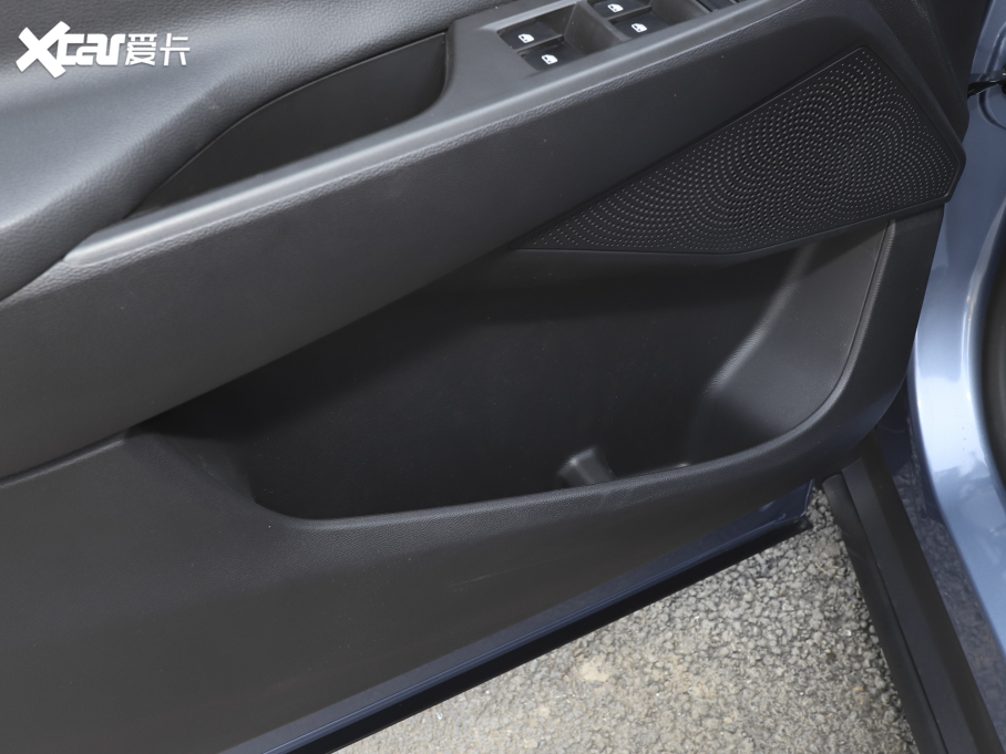 2022��������ͨMAXUS EUNIQ 5 ��Ӣ�� ����