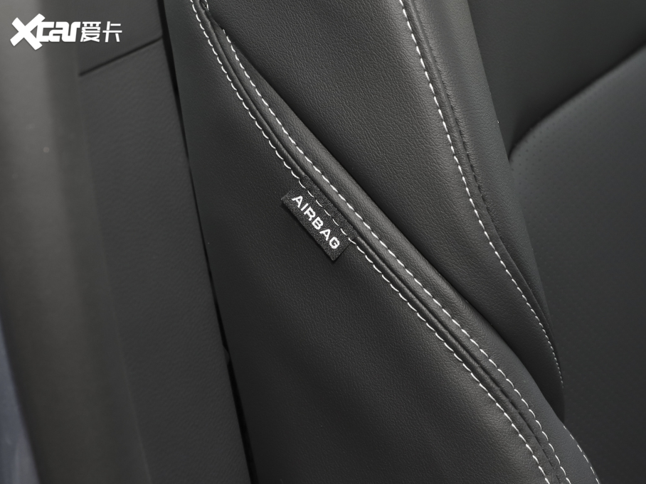 2022��������ͨMAXUS EUNIQ 5 ��Ӣ�� ����