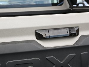 2022款牛·魔王 2.0T 自动四驱标箱 柴油 空间座椅