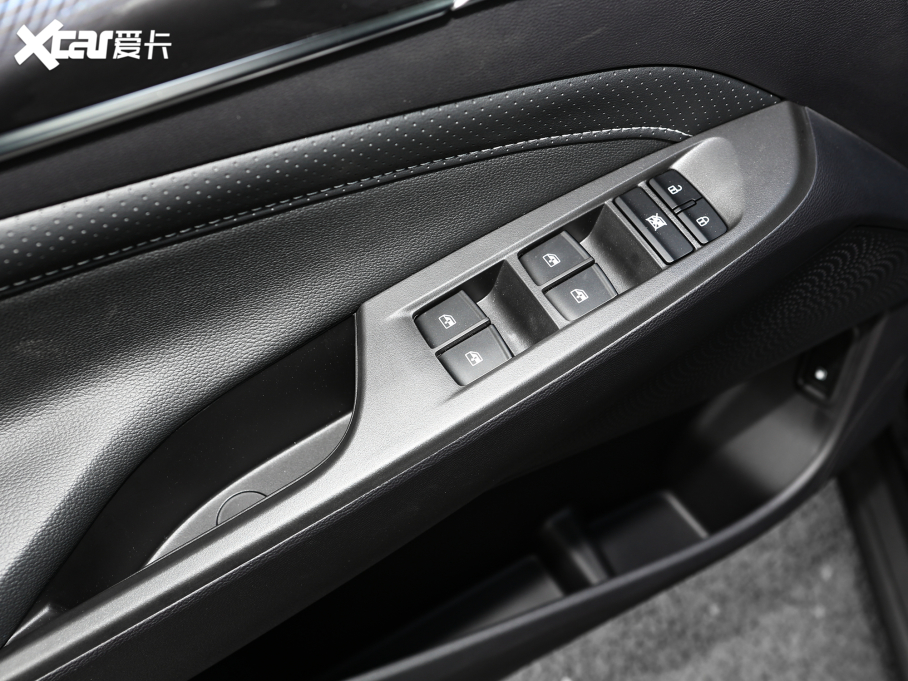 2022ͨMAXUS G50 1.5T ԄӕB