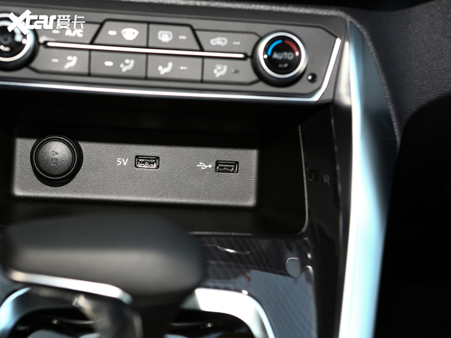 2022ͨMAXUS G50 1.5T ԄӕB