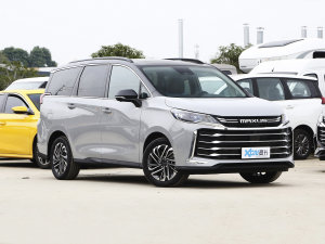 2023PLUS 1.5T ԄI ǰ45