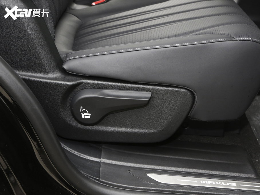 2023���I�� ��Խ�� 2.0T ���A�� 7��