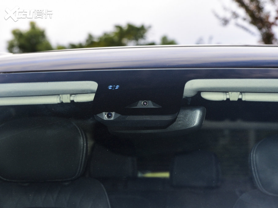 2023���I(l��ng)�� ��Խ�� 2.0T ��Ş�� 7��