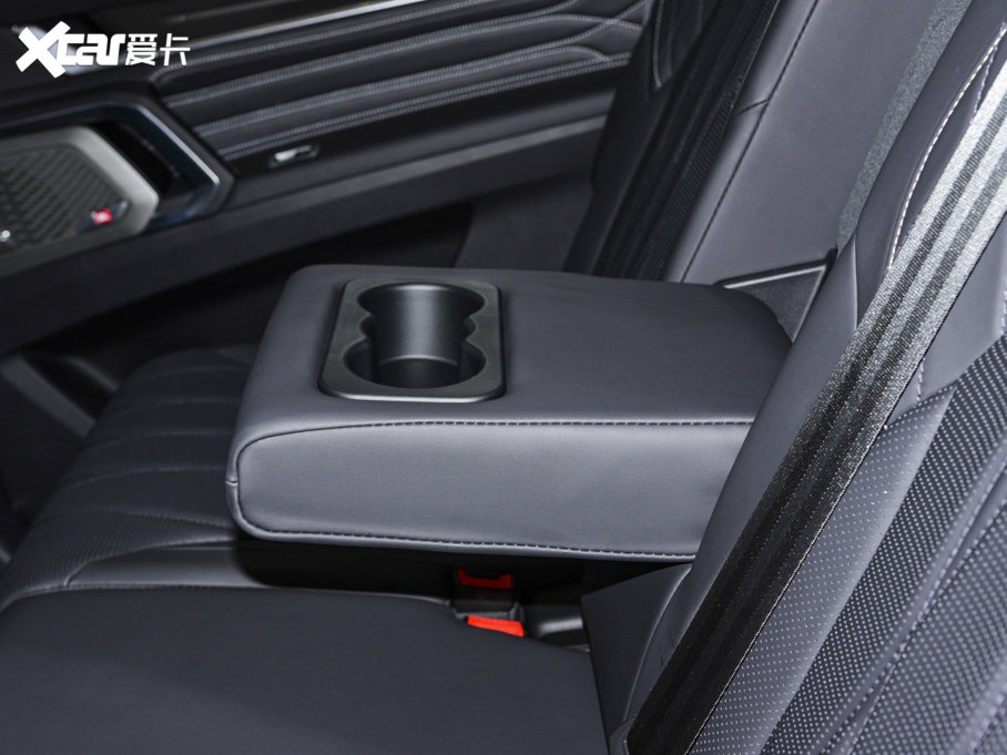 2023���I�� ��Խ�� 2.0T ��Ş�� 7��