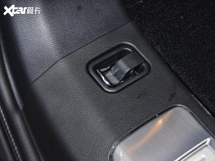 2023���I(l��ng)�� ��Խ�� 2.0T ��Ş�� 7��