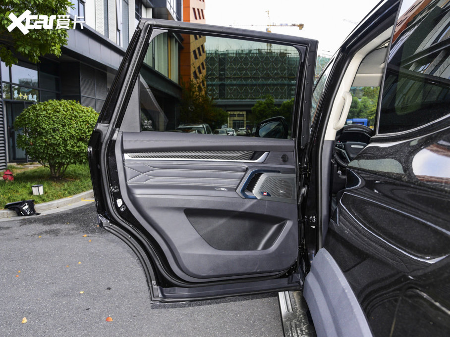 2023���I�� ��Խ�� 2.0T ��Ş�� 7��