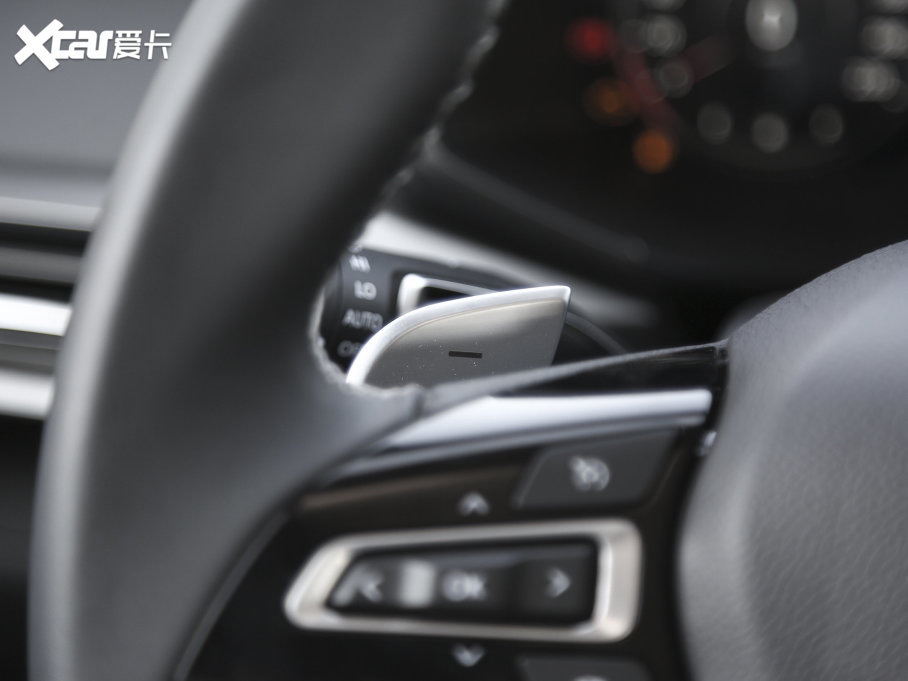 2023���I�� ���߰� 2.0T ��Ӣ�� 7��