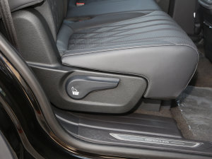 2023��߰� 2.0T ��Ӣ�� 7�� ���g����