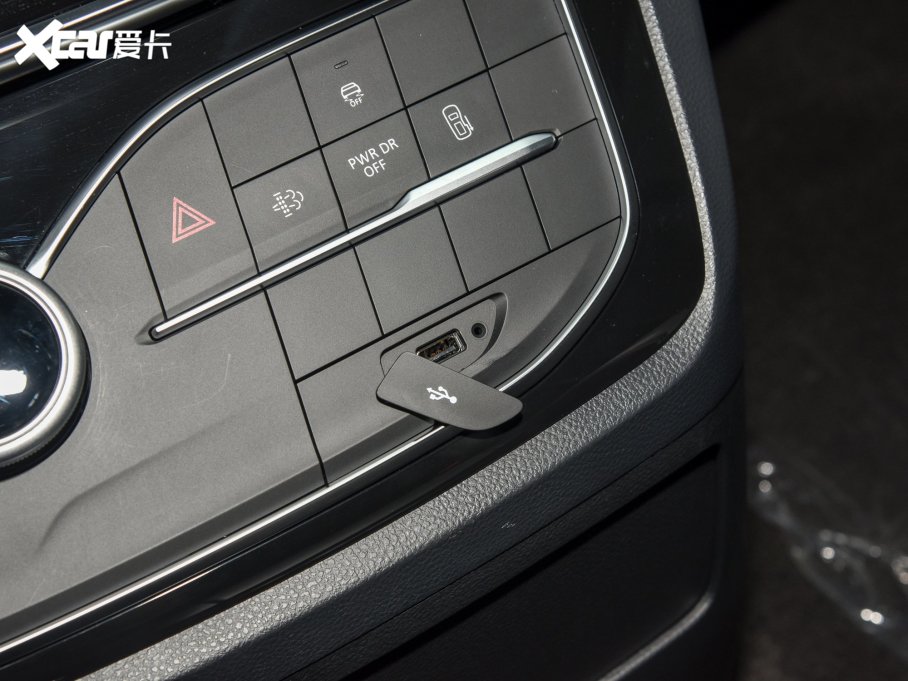 2023ͨMAXUS G20 Ŀ PLUS 2.0T Ԅ(dng)A