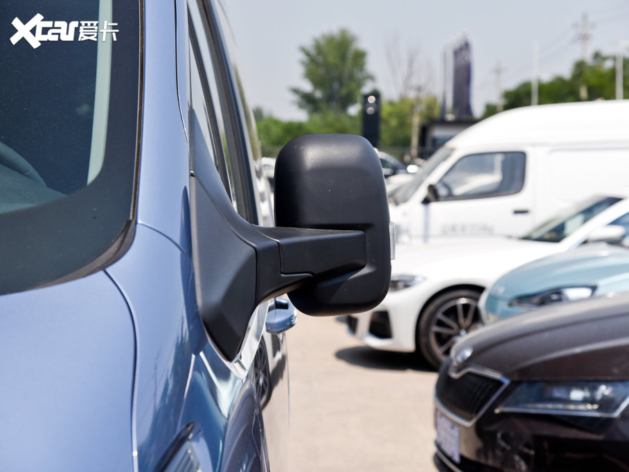 2023ͨMAXUS ;V70 2.0T Ӣ Ԅ(dng)LS 6/7 