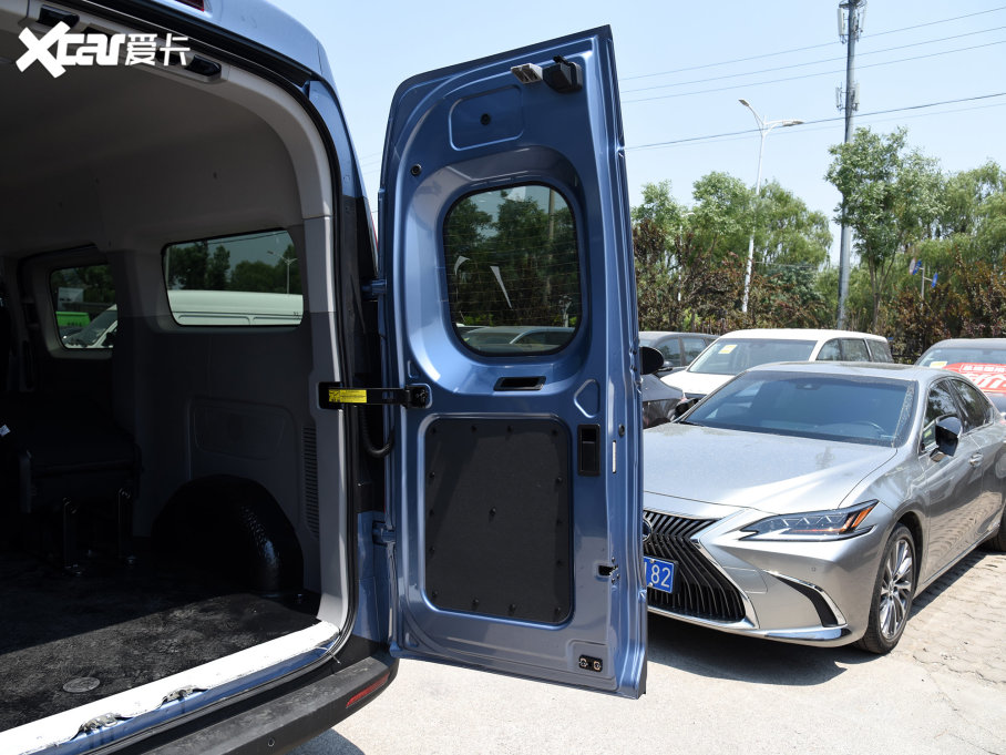 2023ͨMAXUS ;V70 2.0T Ӣ ԄLS 6/7 