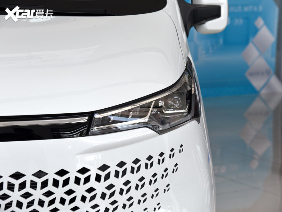 2023ͨMAXUS ;V70 2.0T Ӣ ԄӶS 5/6 