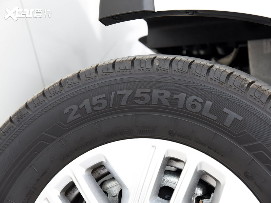 2023ͨMAXUS ;V70 2.0T Ӣ ԄӶS 5/6 