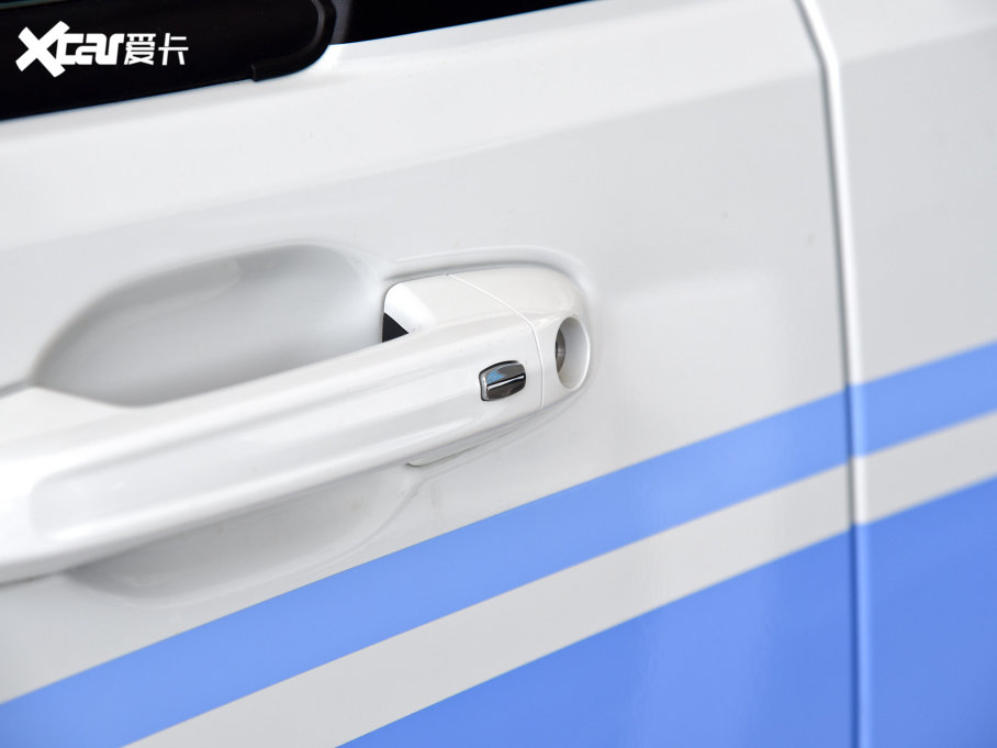 2023ͨMAXUS ;V70 2.0T Ӣ Ԅ(dng)S 5/6 