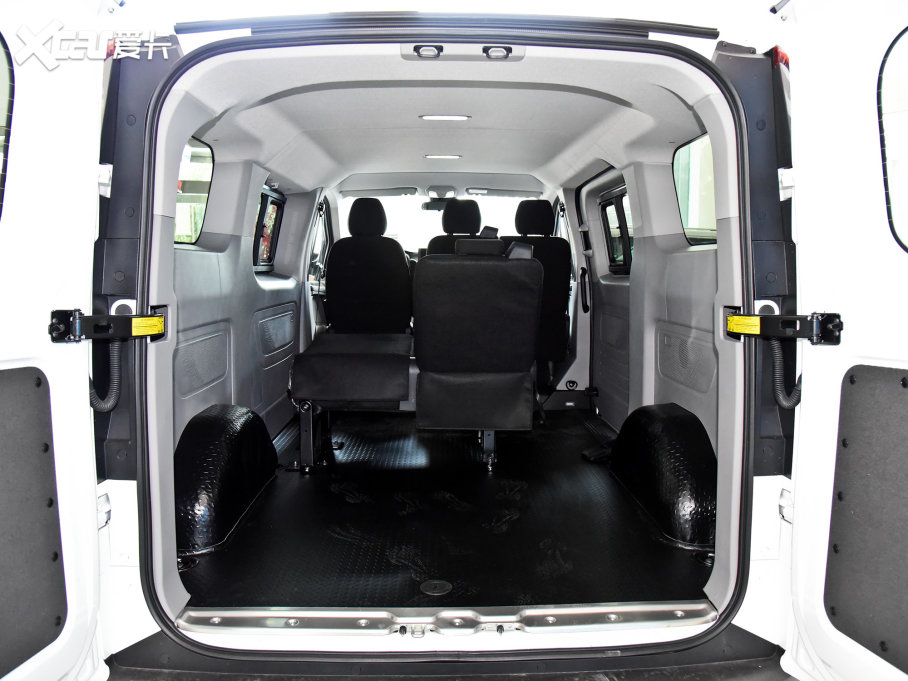 2023ͨMAXUS ;V70 2.0T Ӣ ԄӶS 5/6 