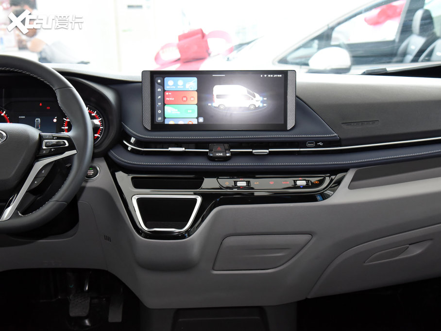 2023ͨMAXUS ;V70 2.0T Ӣ Ԅ(dng)S 5/6 