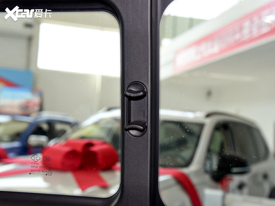 2023ͨMAXUS ;V70 2.0T Ӣ ԄӶS 5/6 