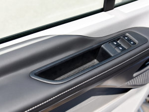 20232.0T Ӣ ԄLS 6/7  g