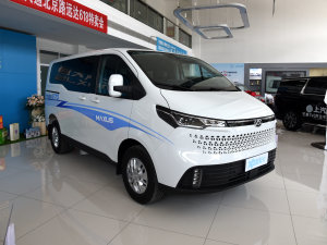 20232.0T Ӣ Ԅ(dng)S 5/6  ǰ45