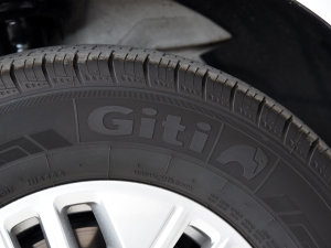 20232.0T Ӣ ԄӶS 5/6  ݆̥Ʒ