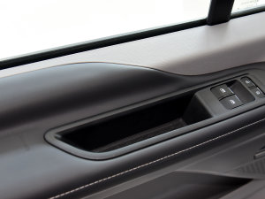 20232.0T Ӣ ԄӶS 5/6  g