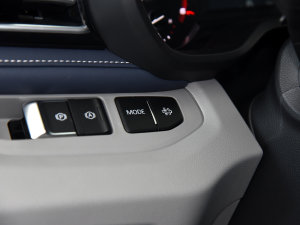 20232.0T Ӣ ԄӶS 5/6  п؅^