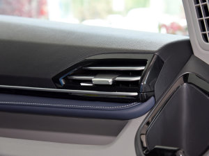 20232.0T Ӣ ԄӶS 5/6  п؅^