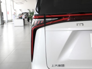 2023��2.0T ���������� �������^