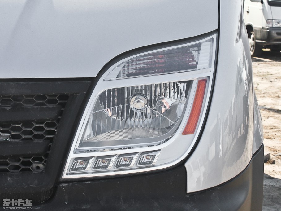 2012ͨMAXUS V80 2.5T 픳ֵC