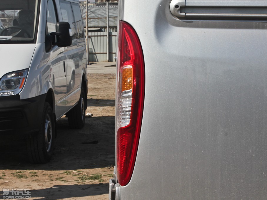2012ͨMAXUS V80 2.5T 픳ֵC