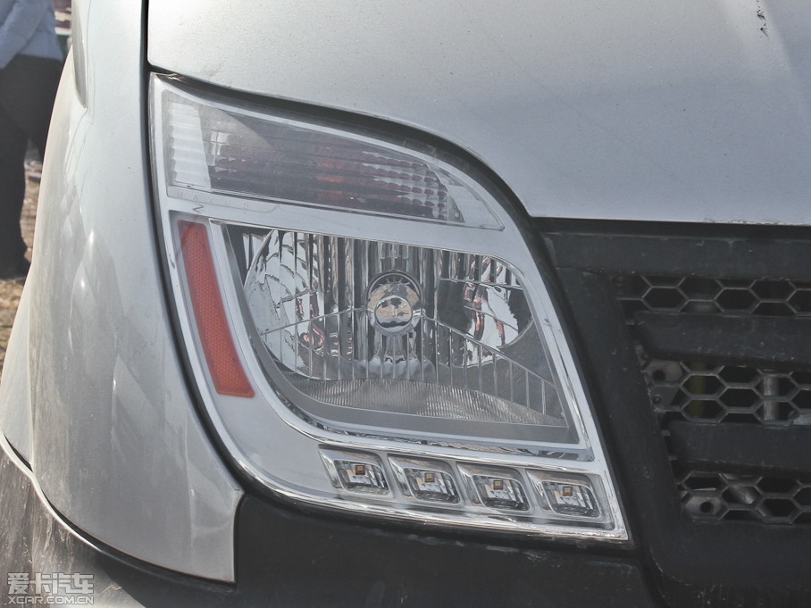 2012ͨMAXUS V80 2.5T 픳ֵC