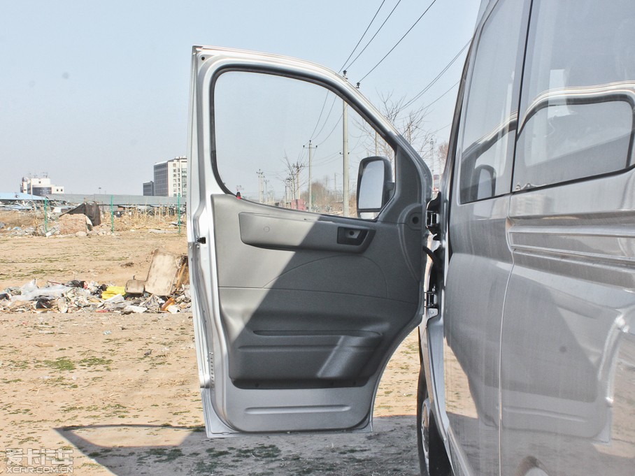 2012ͨMAXUS V80 2.5T 픳ֵC