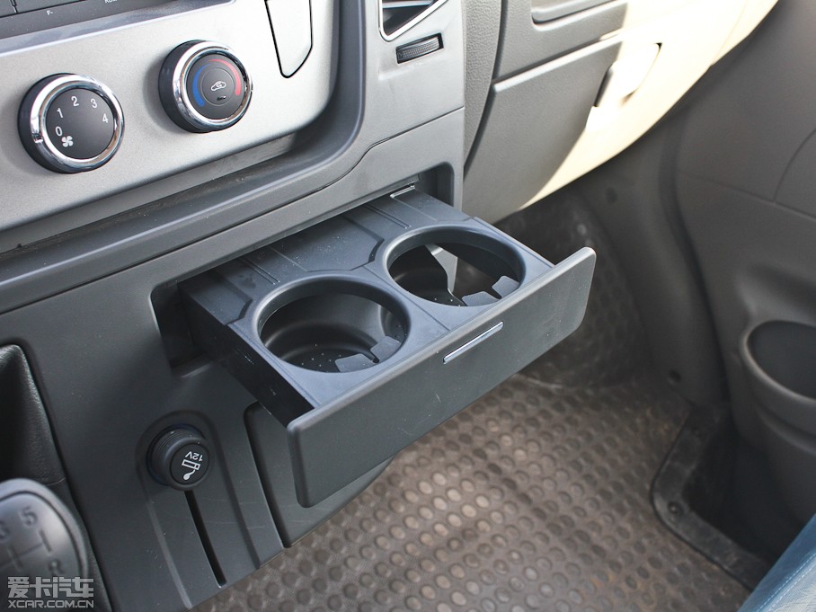 2012ͨMAXUS V80 2.5T 픳ֵC