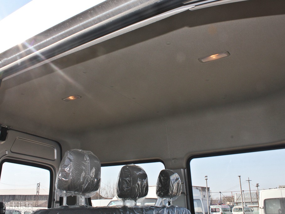 2012ͨMAXUS V80 2.5T 픳ֵC