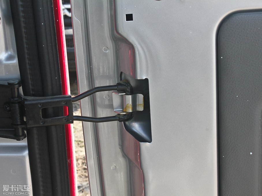 2012ͨMAXUS V80 2.5T 픳ֵC