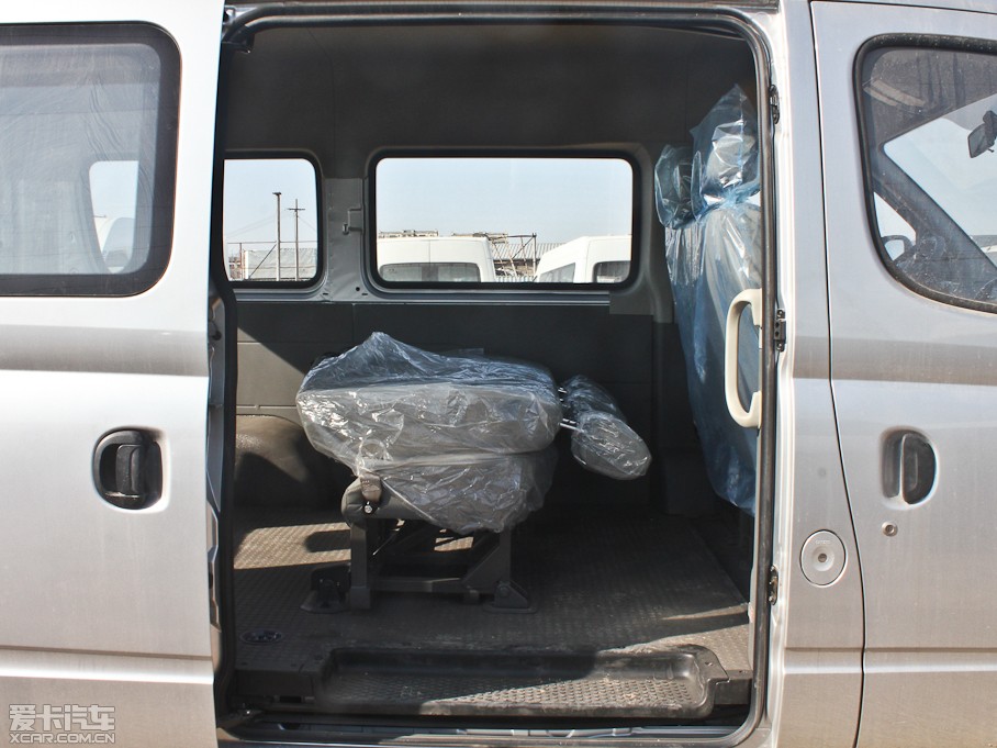 2012ͨMAXUS V80 2.5T 픳ֵC