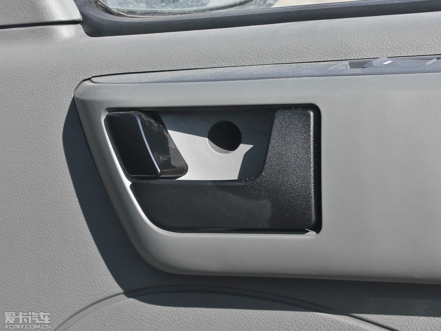 2012ͨMAXUS V80 2.5T 픳ֵC