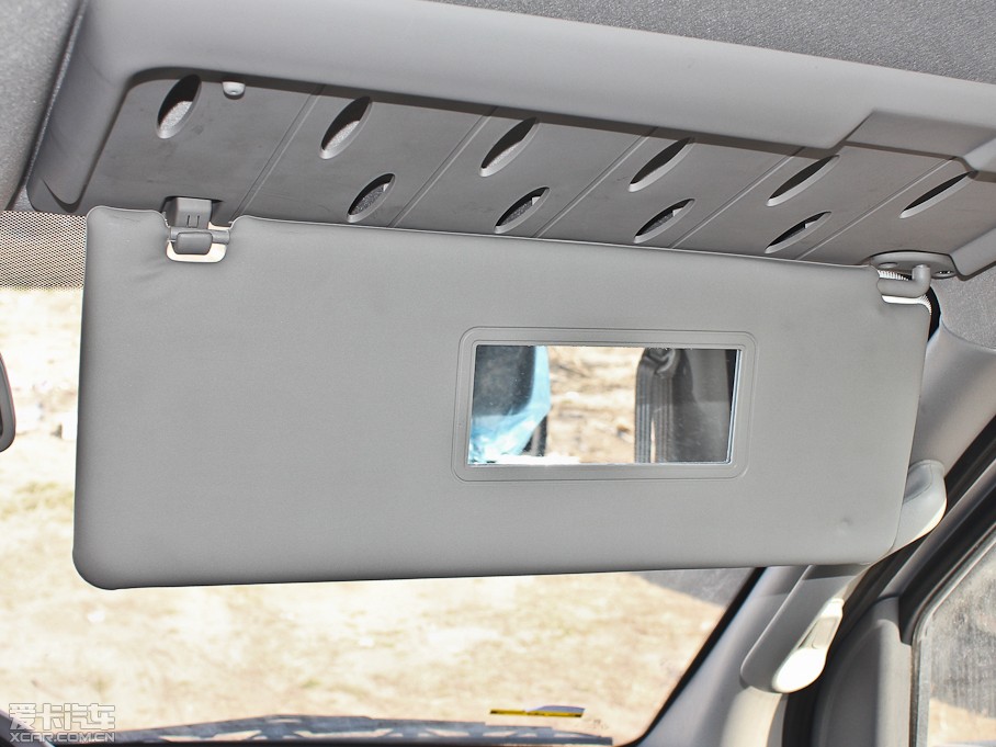 2012ͨMAXUS V80 2.5T 픳ֵC