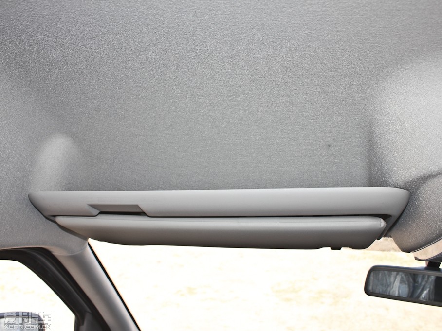 2012ͨMAXUS V80 2.5T 픳ֵC