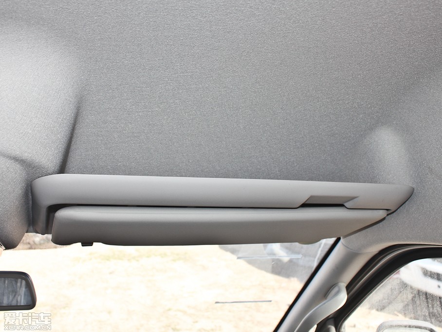 2012ͨMAXUS V80 2.5T 픳ֵC