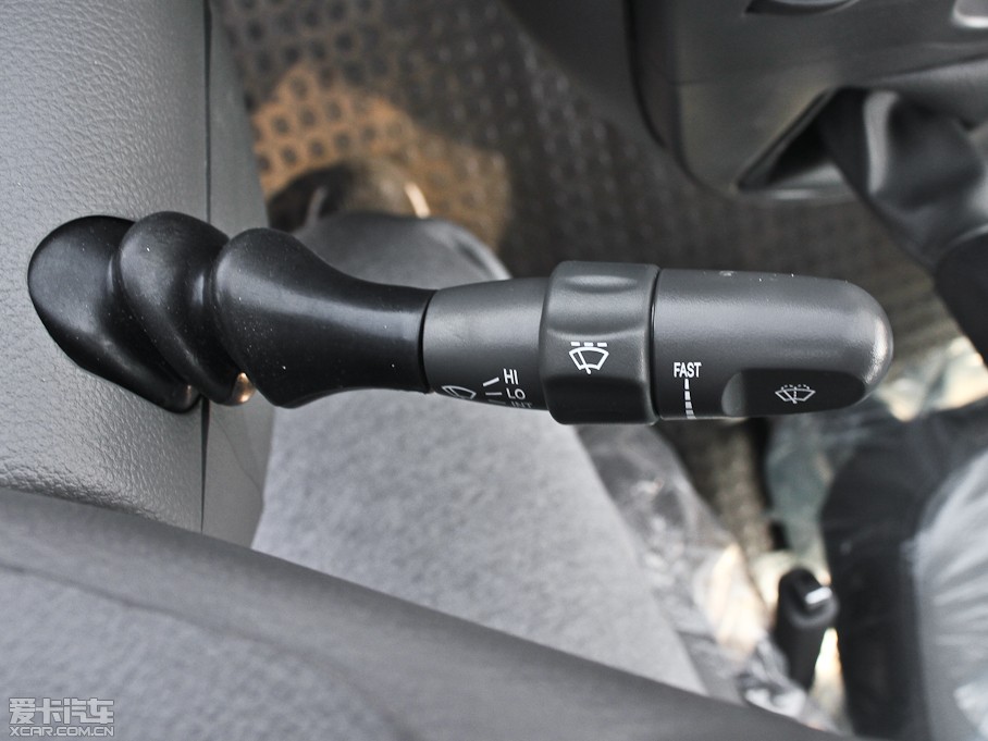 2012ͨMAXUS V80 2.5T 픳ֵC