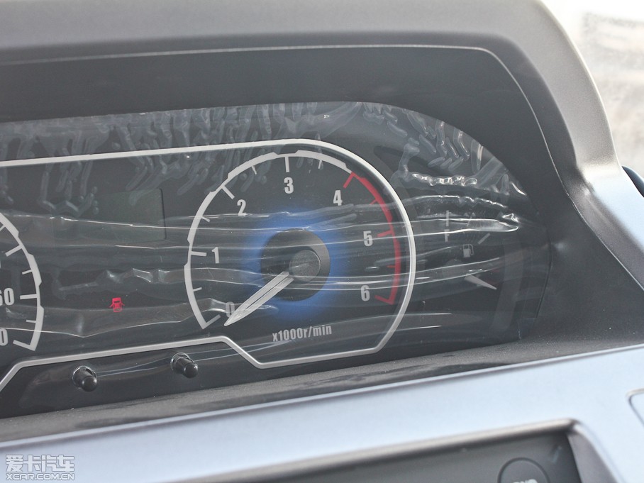 2012ͨMAXUS V80 2.5T 픳ֵC