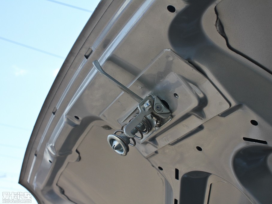 2012ͨMAXUS V80 2.5T 픳ֵC