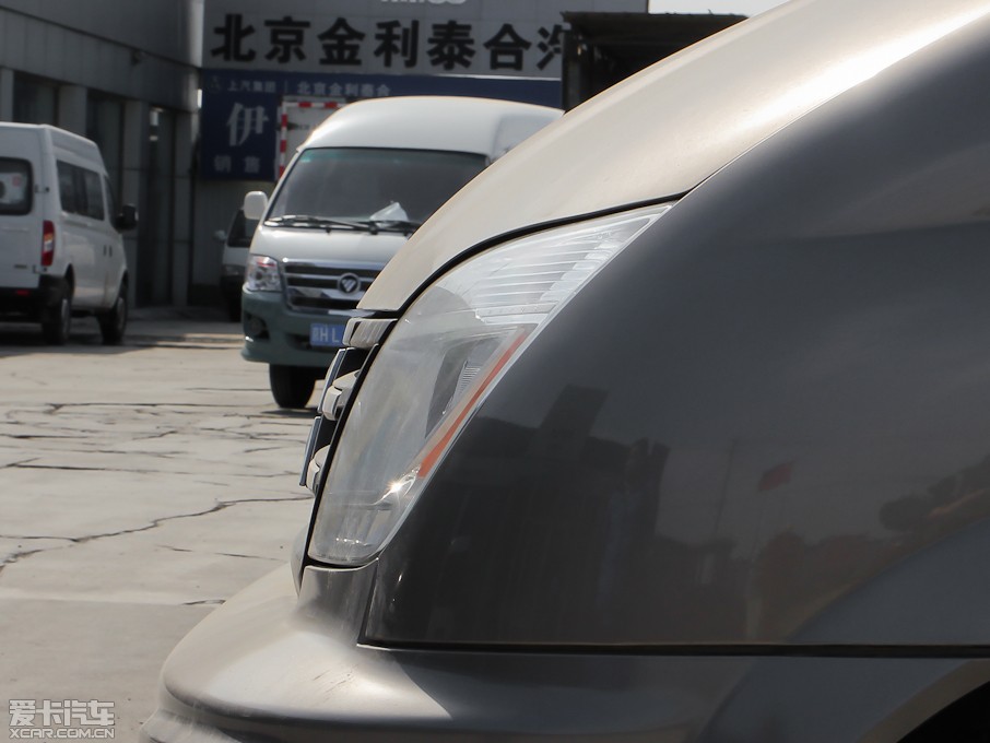 2012��������ͨMAXUS V80 2.5T ��픳�ֵ������B