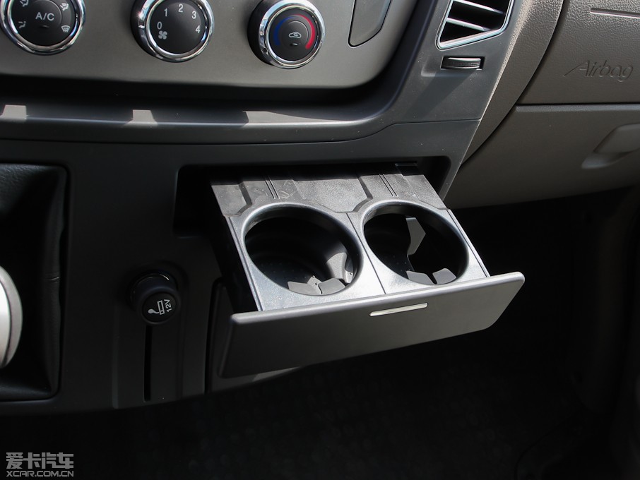 2012ͨMAXUS V80 2.5T 픳ֵB