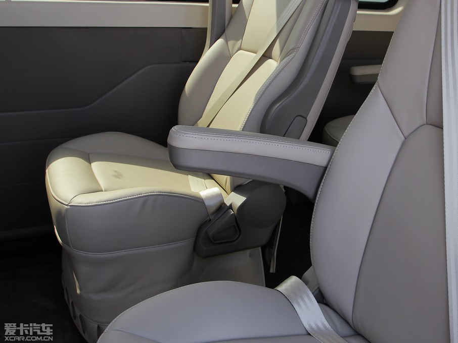 2012ͨMAXUS V80 2.5T 픳ֵB