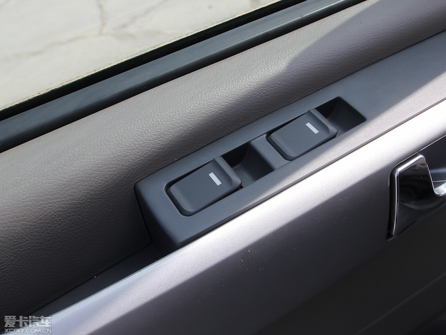 2012ͨMAXUS V80 2.5T 픳ֵB