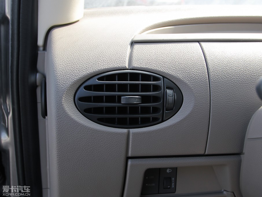 2012ͨMAXUS V80 2.5T 픳ֵB